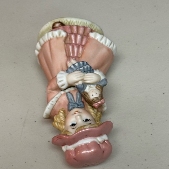 Vintage Home interiors and gifts Porcelain Victorian Girl with doll figurine - Picture 5 of 10